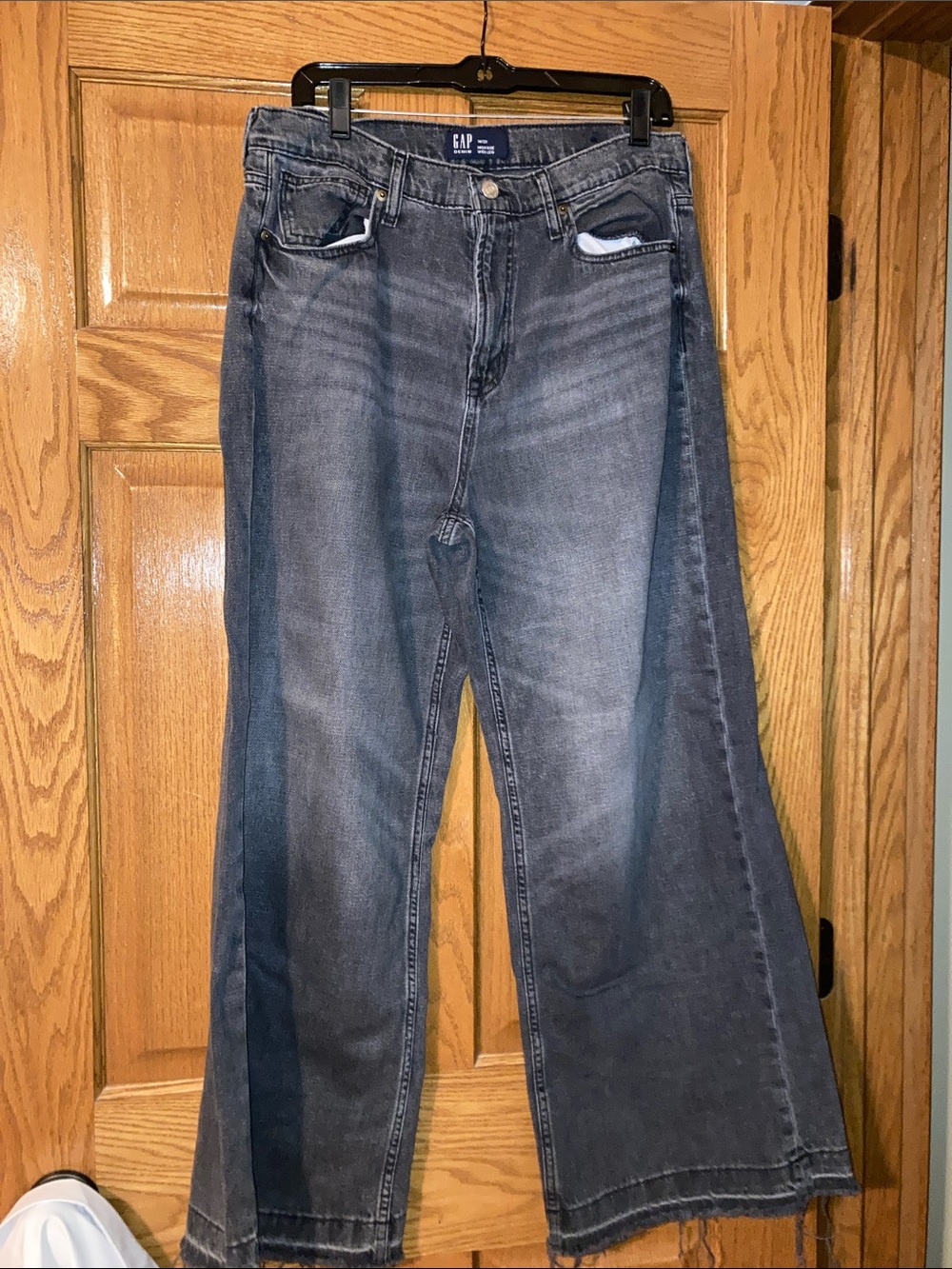 GAP Wide Leg Jeans in Faded Black